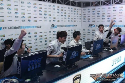 但全队在场 但全队在场